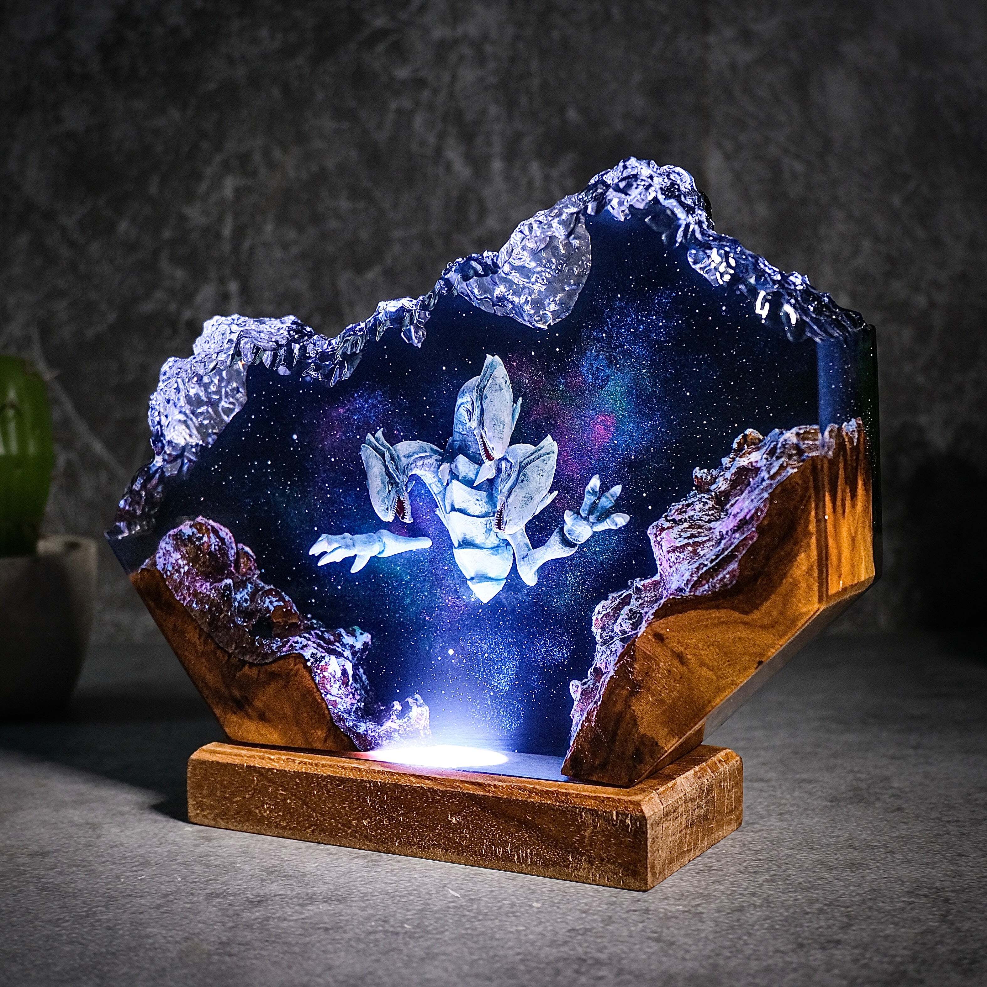 Blue-Eyes Ultimate Dragon Resin Handmade Lamp