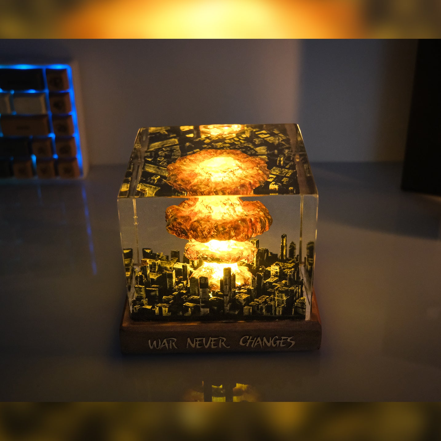 Big Bang In The City Resin Handmade Lamp