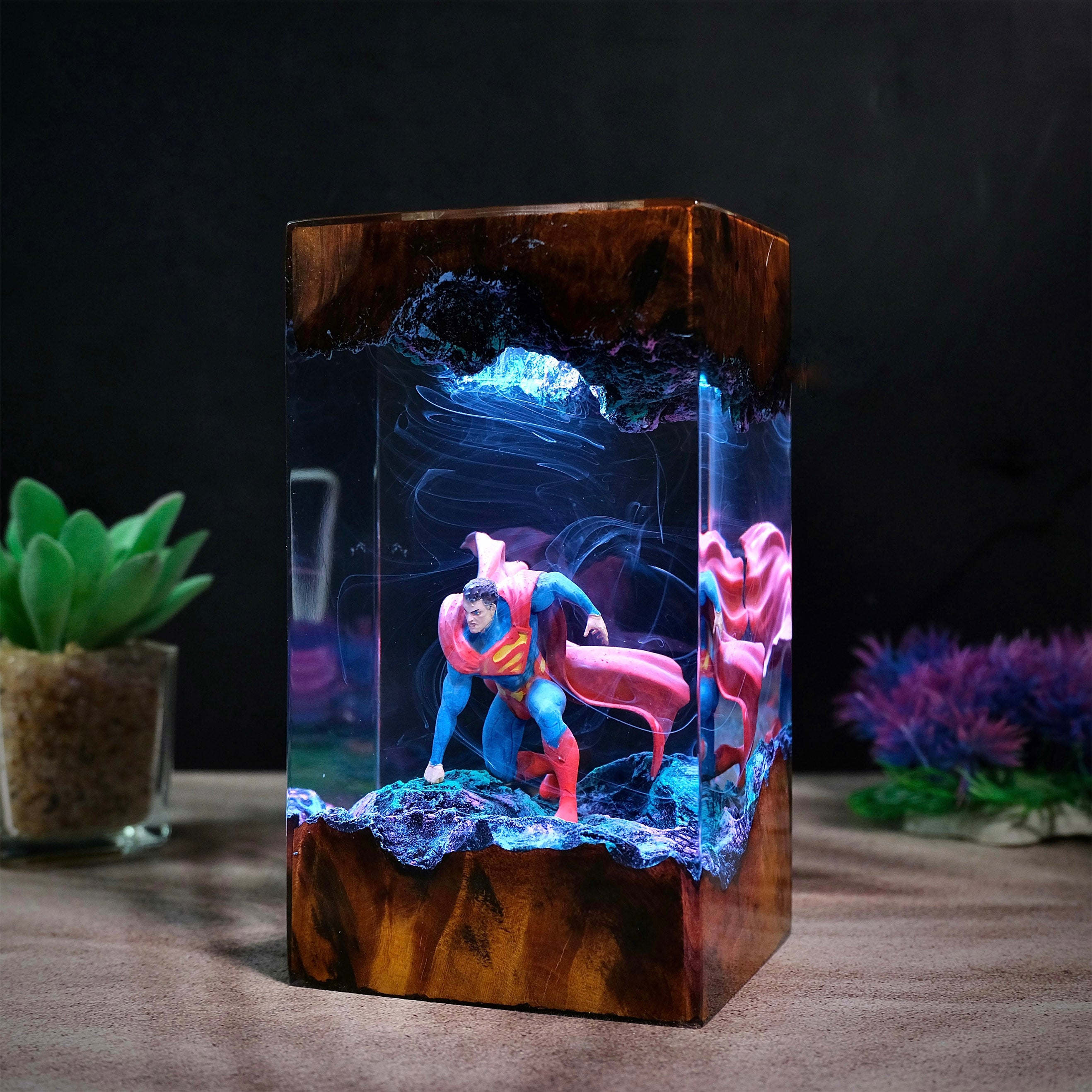 SUPERMAN Resin Handmade Lamp