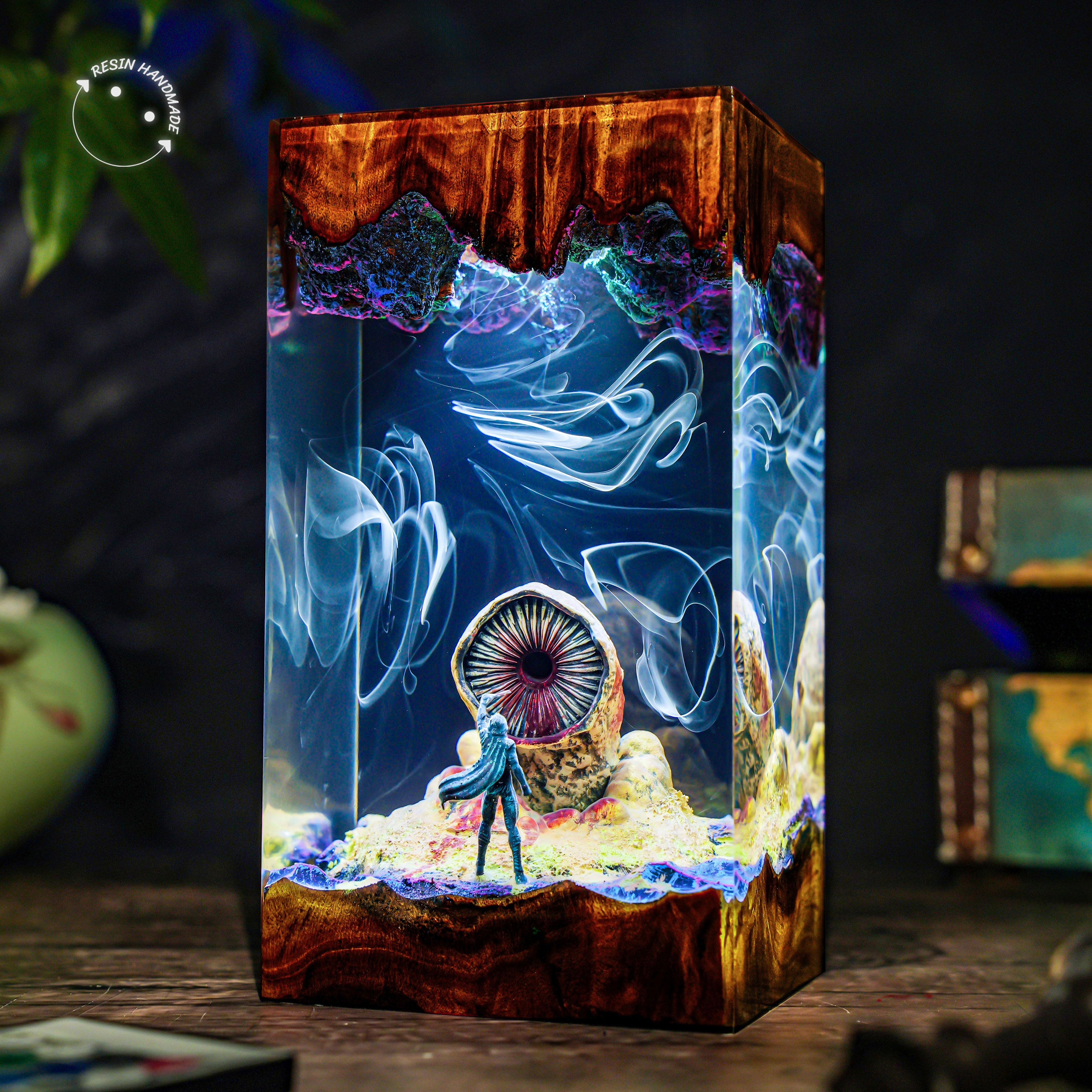 DUNE Resin Handmade Lamp