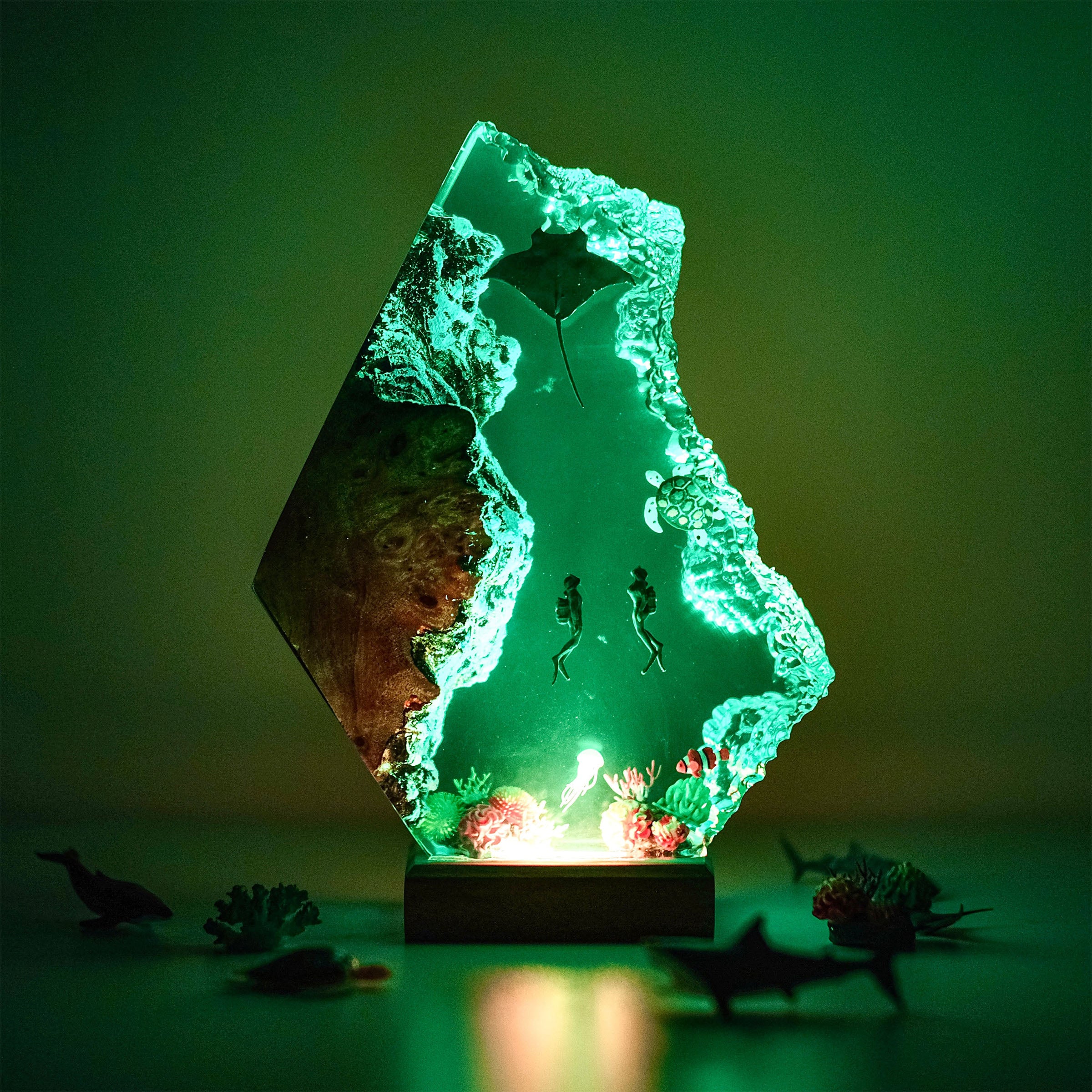 Ocean S7 Resin Handmade Lamp