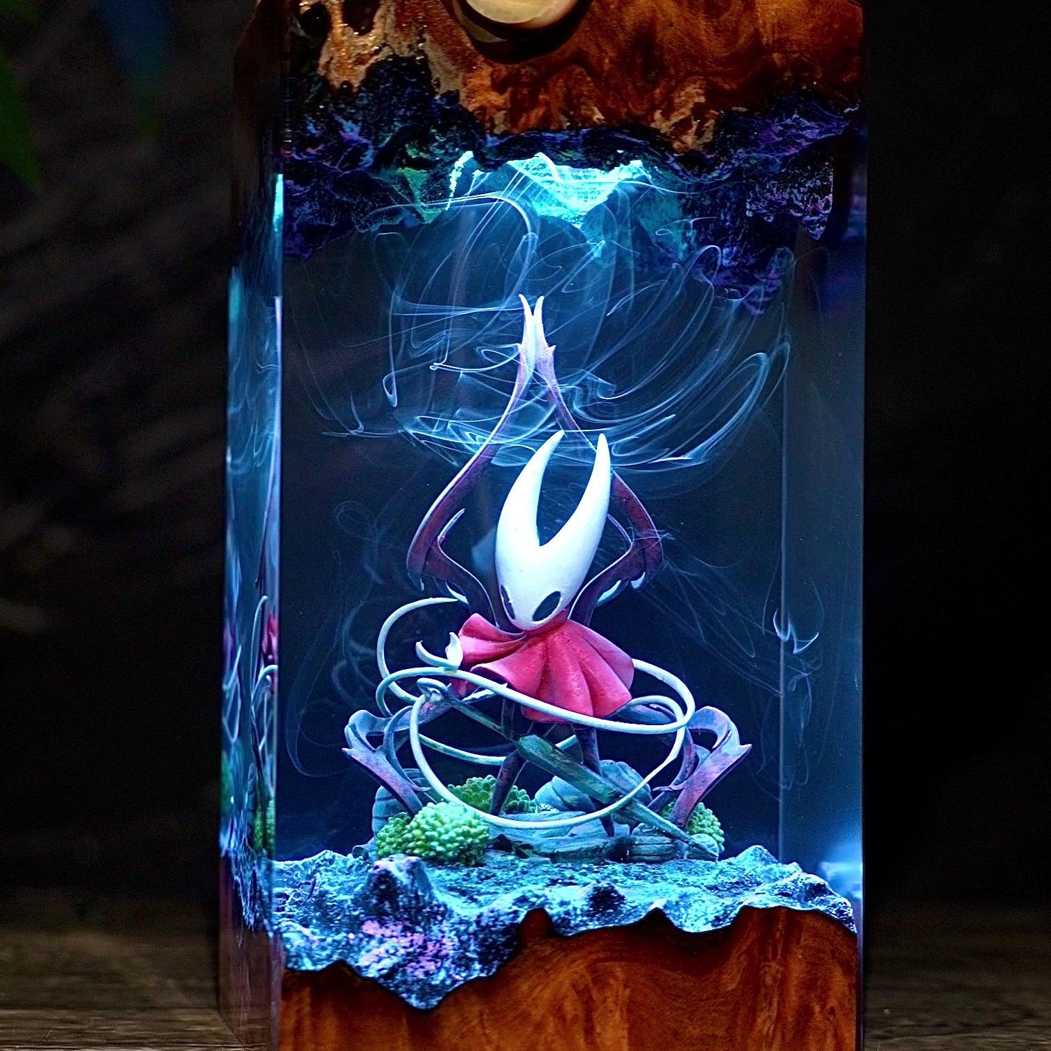 HORNET Hollow Knight Resin Handmade Lamp