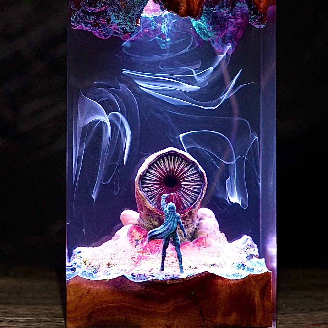 DUNE Resin Handmade Lamp